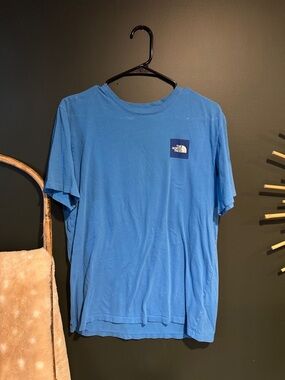 The North Face Short Sleeve Tee in Sky Blue with Logo Patch